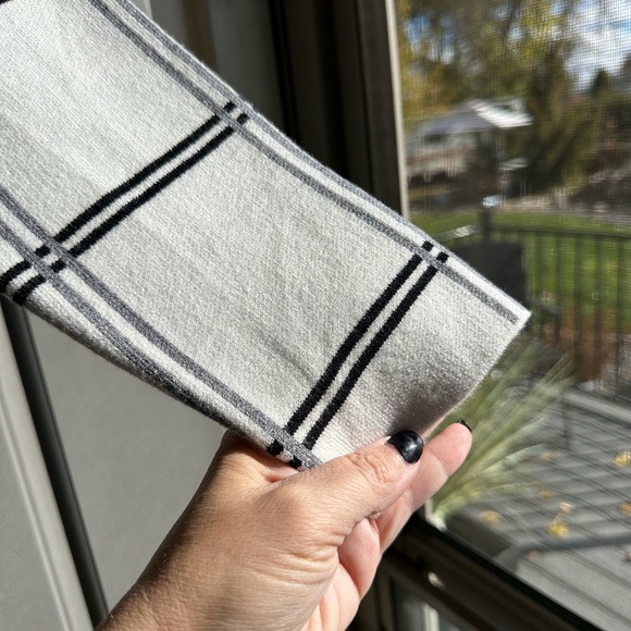 Super soft sweater. Size L NWT White with black and gray stripes - Picture 2 of 9